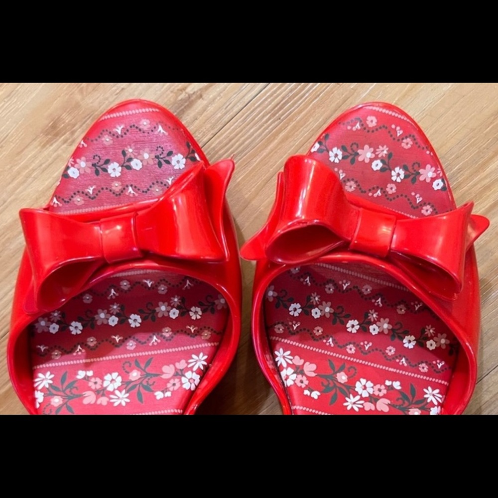 Melissa Red Floral Bow Ankle-Strap Sandals - Picture 11 of 16